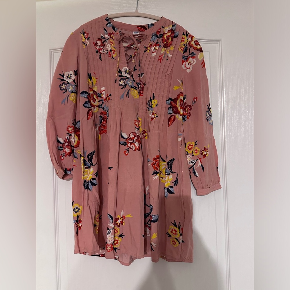Old Navy petite extra small baby doll dress. Never worn.